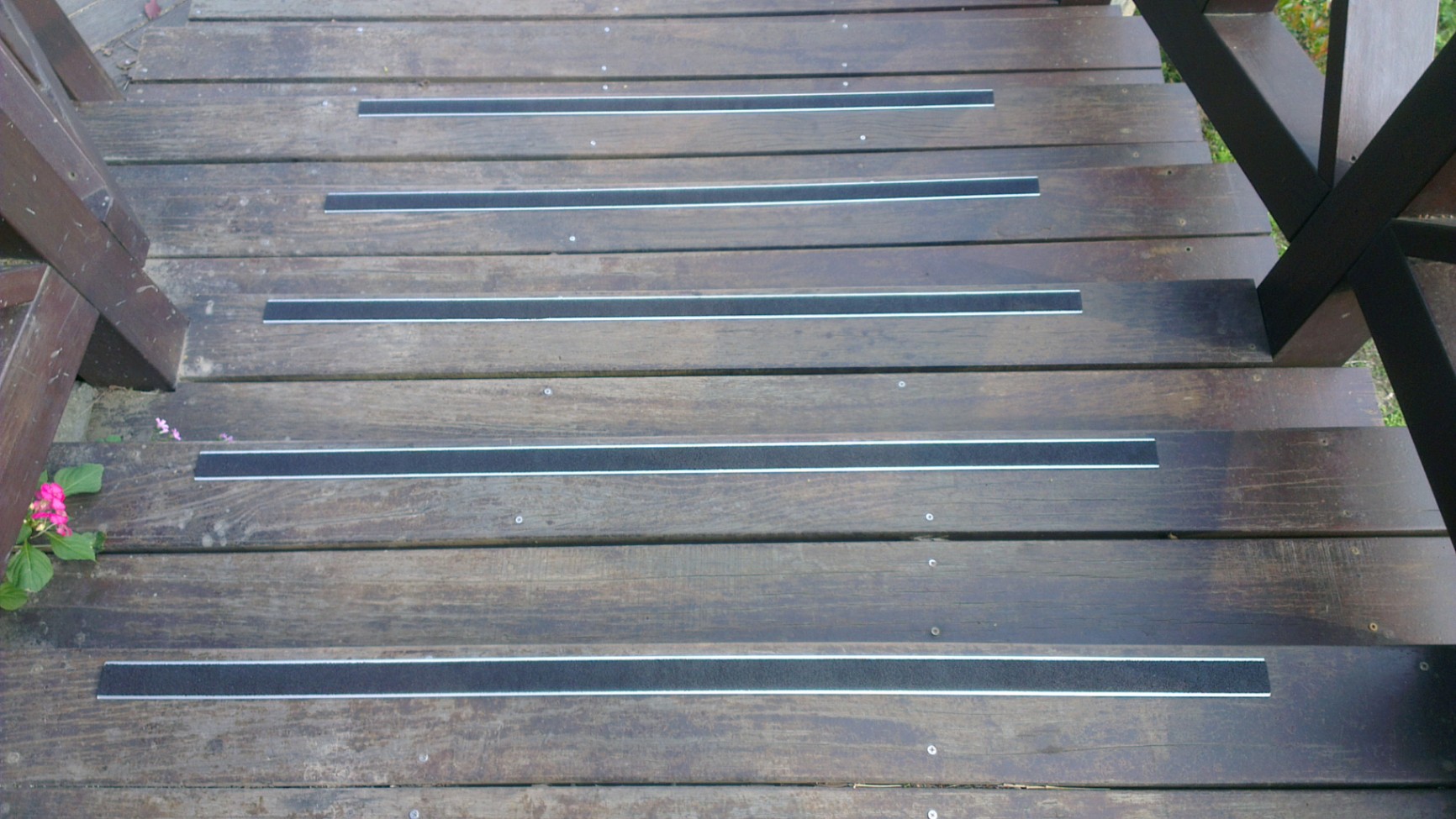 Landscape Wooden Boardwalk Anti-slip Strip Project Examples