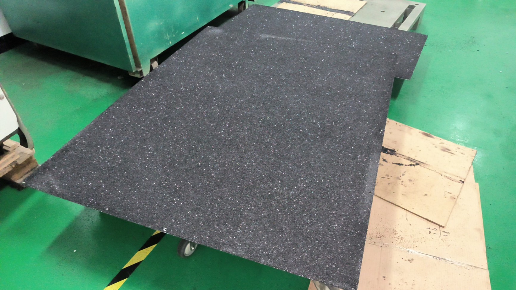 強化型金鋼砂止滑板車道專用