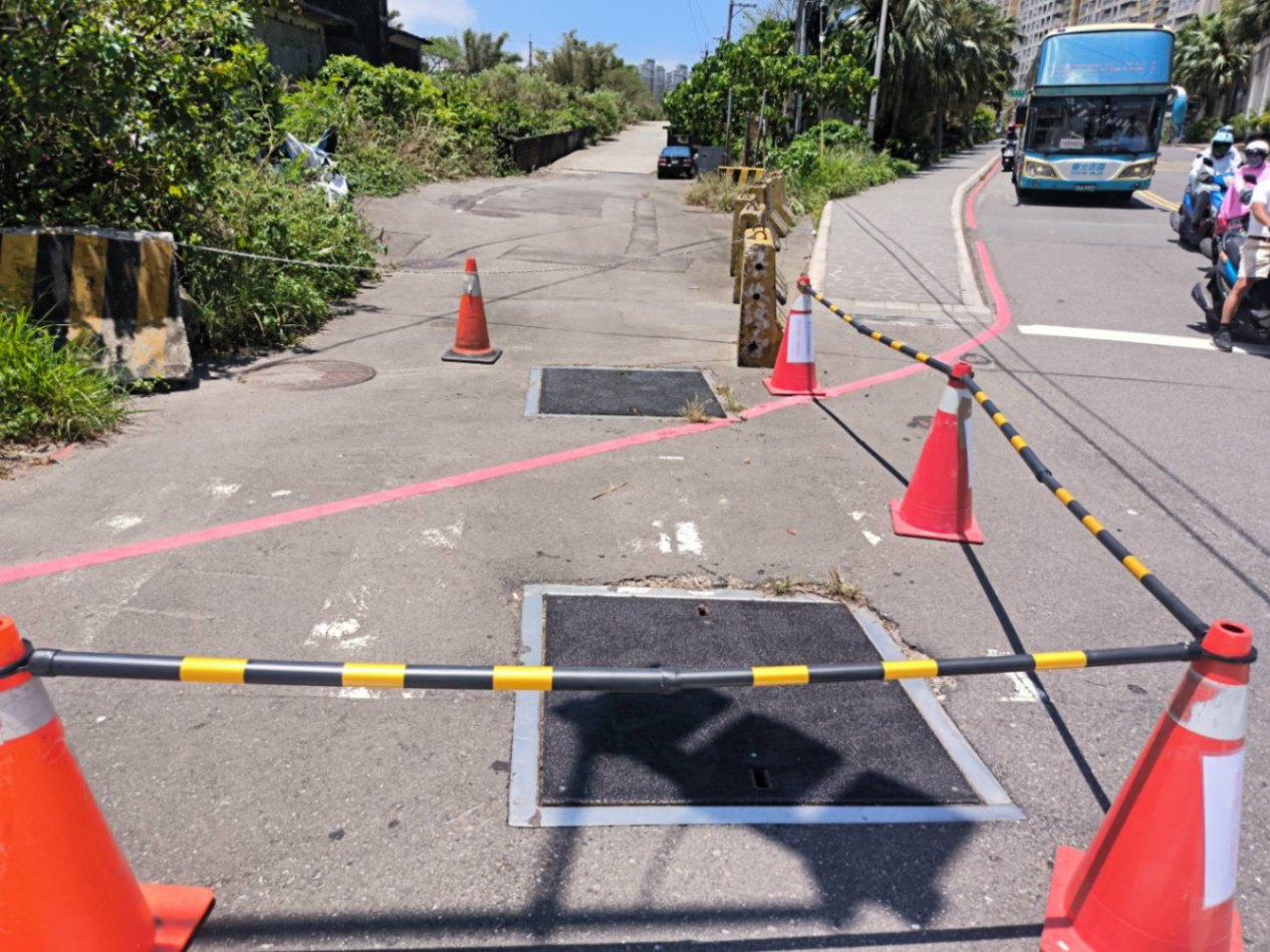 強化型金鋼砂止滑板車道專用